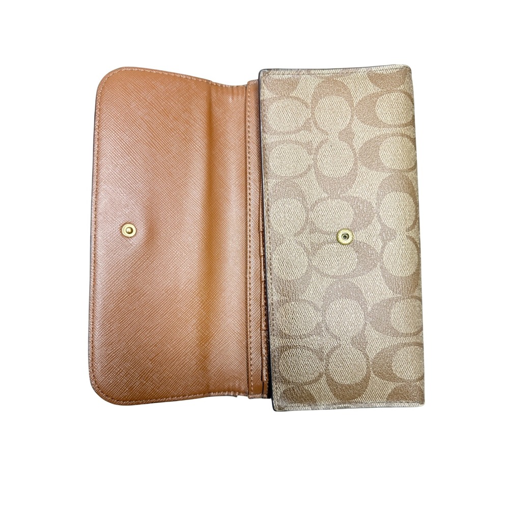 Coach Peyton Signature Wallet - Picture 2 of 8